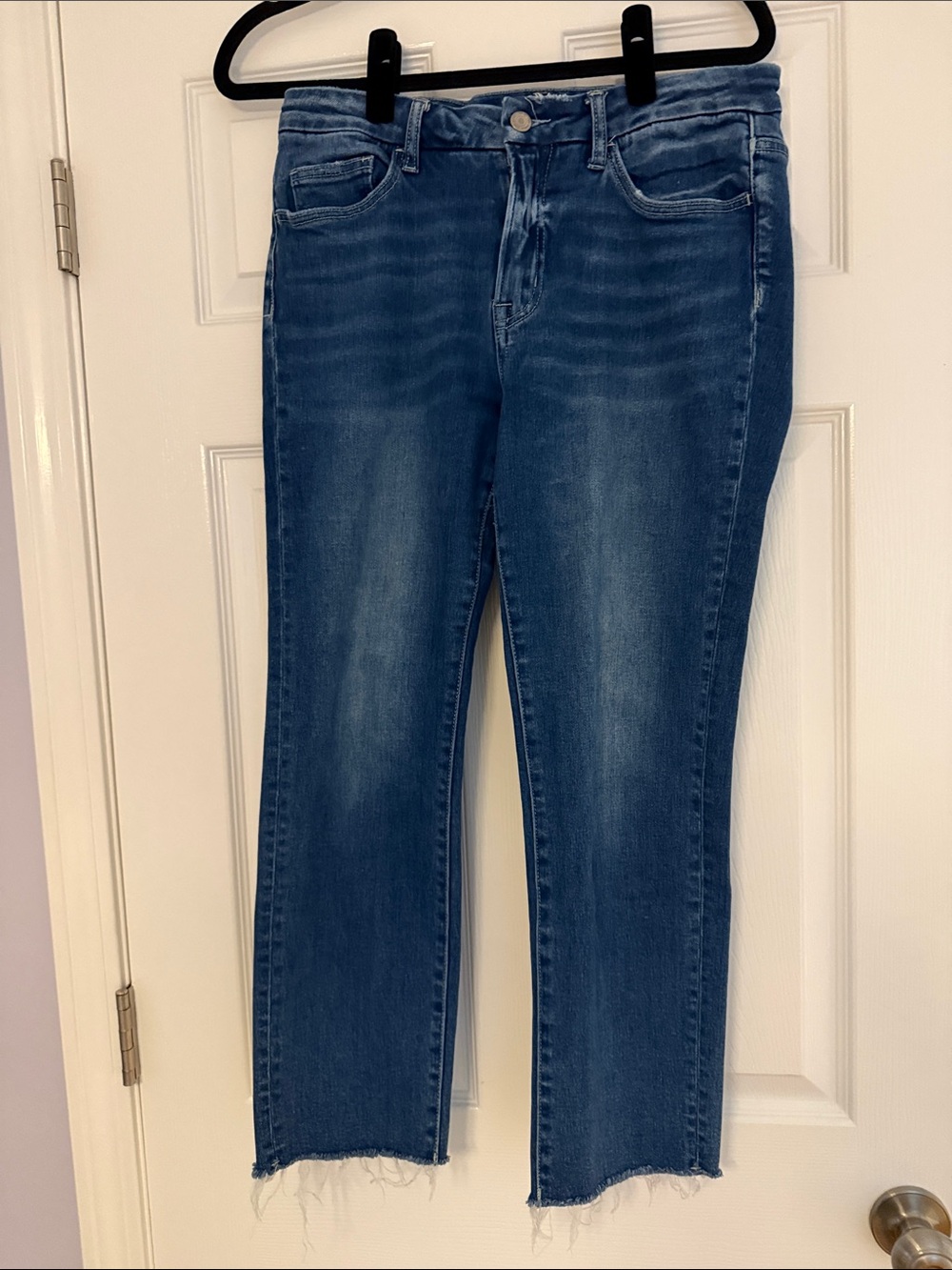 Women’s Vervet Cropped Straight Jeans in Blue Mid Wash